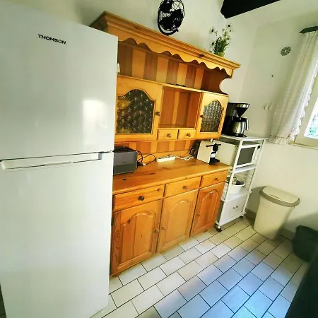 Mitoyenne T4 Avec Piscine, Terrasse, Parking Et Proche - Animaux Bienvenus - Fr-1-607-179