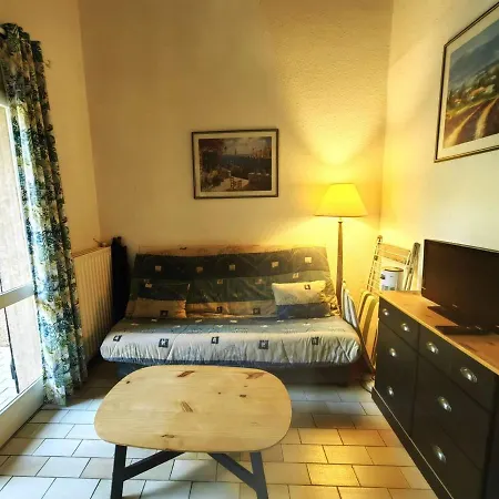 Villa Mitoyenne T4 Avec Piscine, Terrasse, Parking Et Proche - Animaux Bienvenus - Fr-1-607-179
